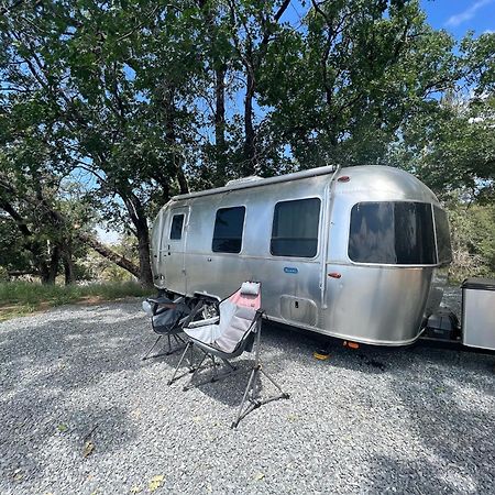Modern Airstream With Amazing View - 10 To 15 Minutes From Kings Canyon National Park Dunlap Eksteriør bilde
