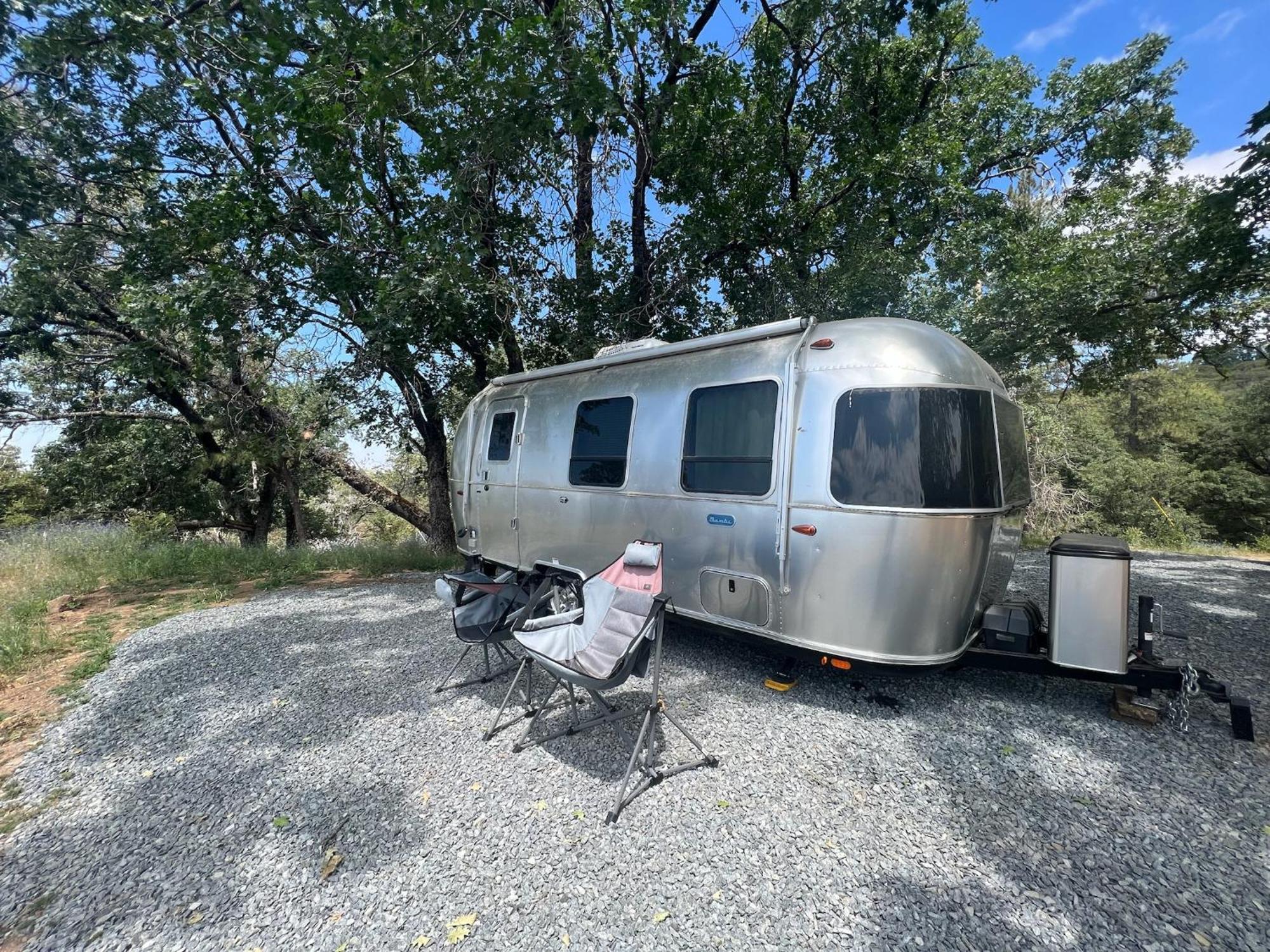 Modern Airstream With Amazing View - 10 To 15 Minutes From Kings Canyon National Park Dunlap Eksteriør bilde