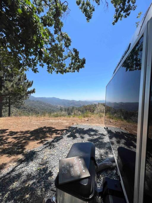 Modern Airstream With Amazing View - 10 To 15 Minutes From Kings Canyon National Park Dunlap Eksteriør bilde