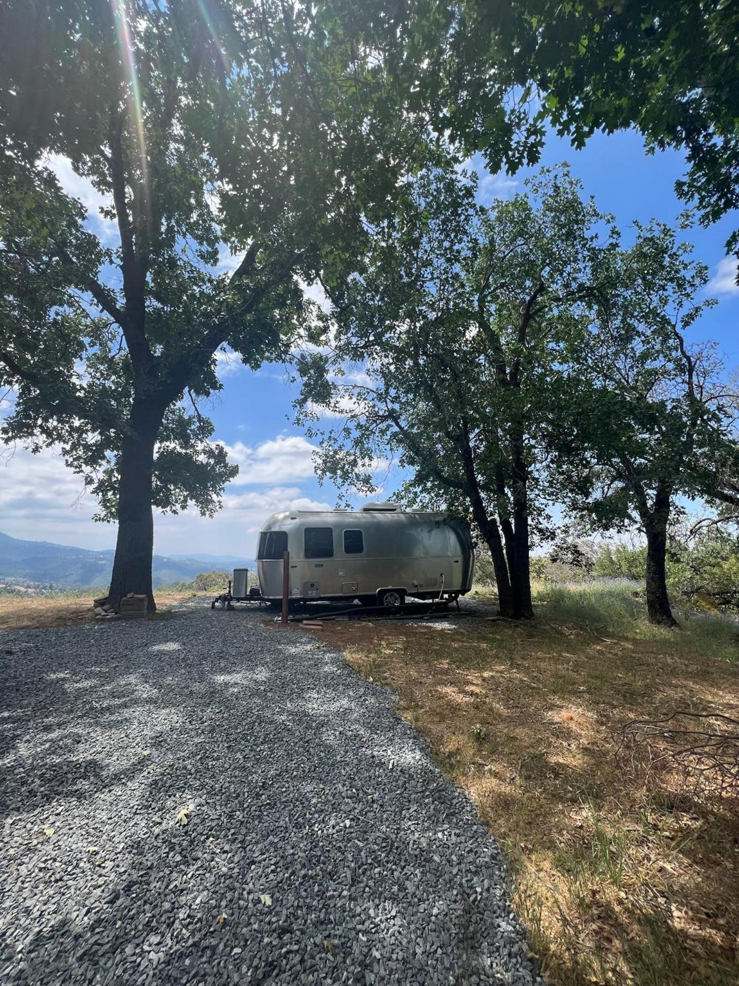 Modern Airstream With Amazing View - 10 To 15 Minutes From Kings Canyon National Park Dunlap Eksteriør bilde